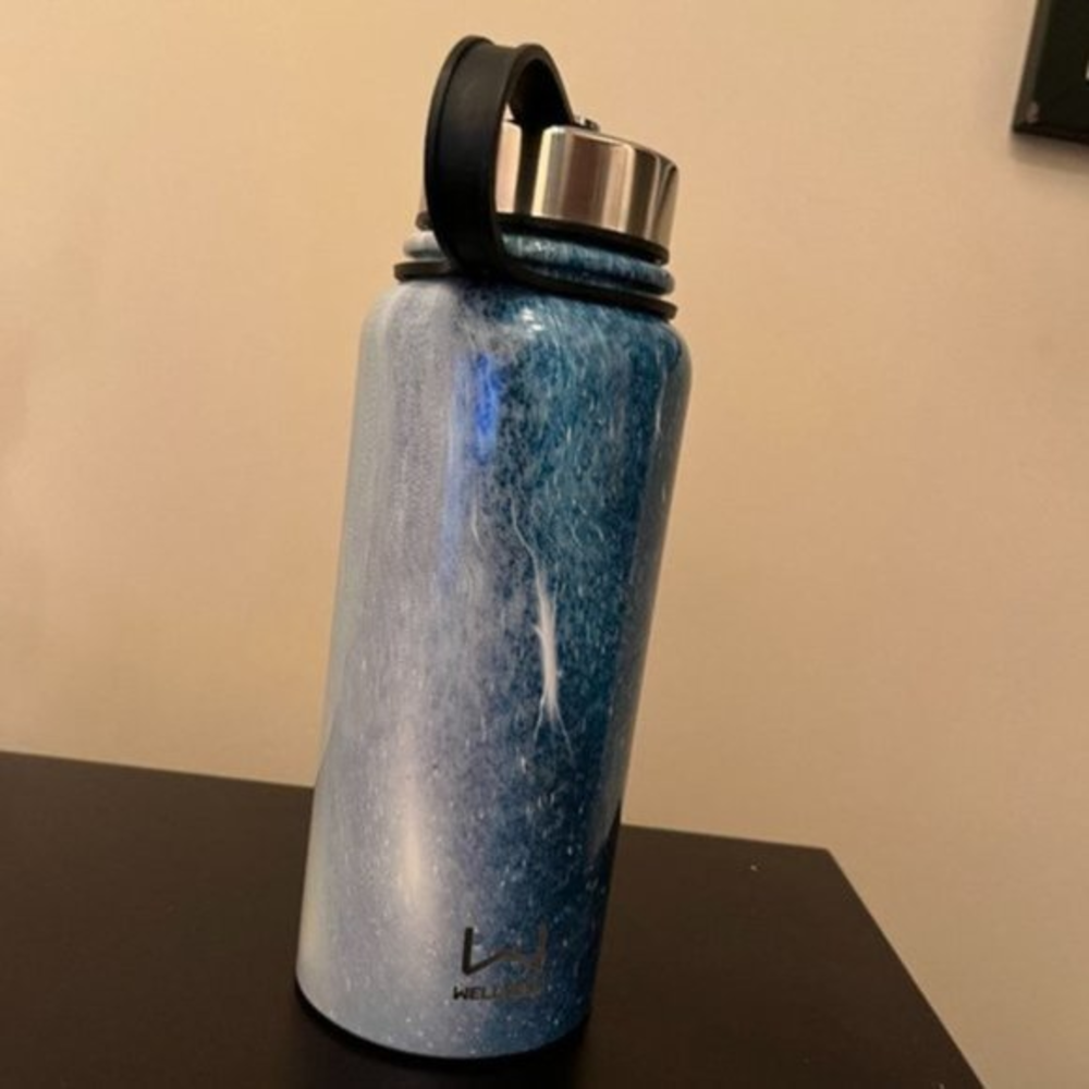 Water Bottle -โ Large - Multi-Colored by Wellness) (wa/x)